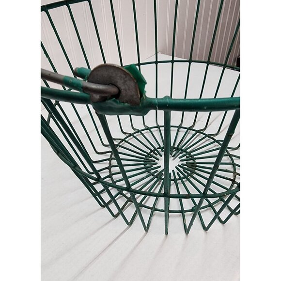 Green Wire Basket With Sturdy Metal Handle - Industrial Farmhouse Style For Stor - Picture 9 of 16
